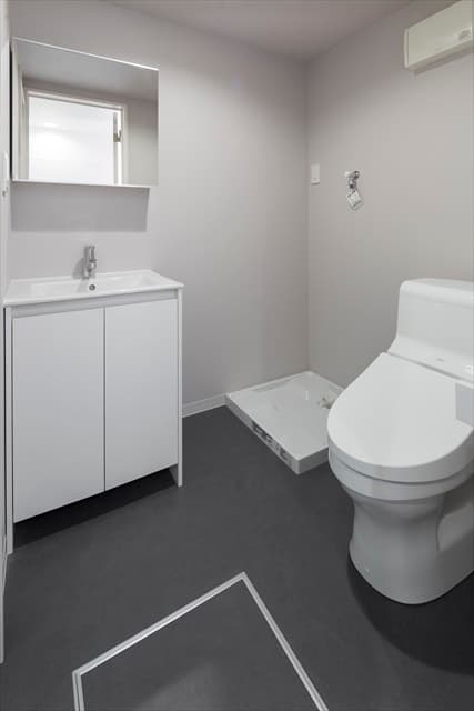 Room image 13