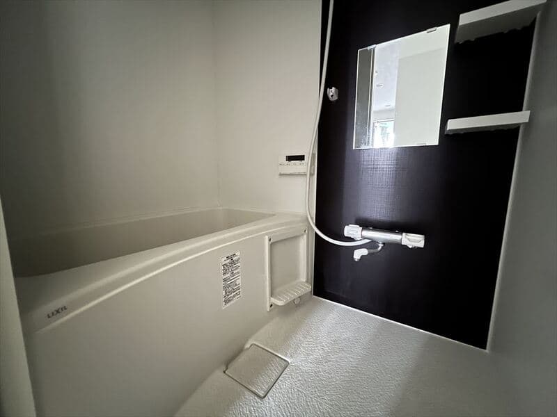 Room image 13