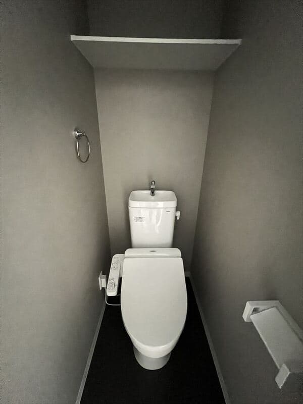 Room image 15