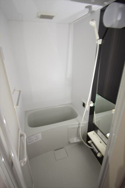 Room image 13