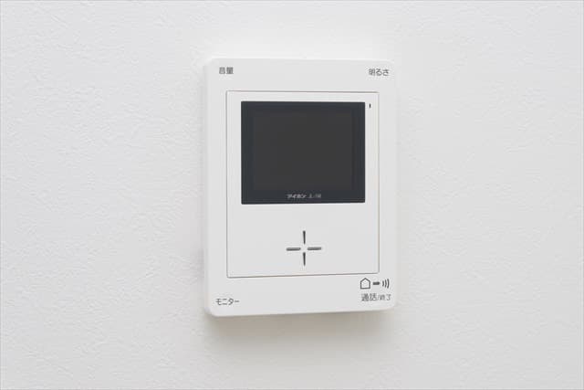 Room image 10