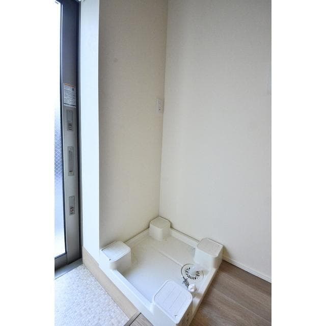 Room image 12