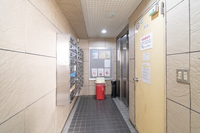 Room image 16