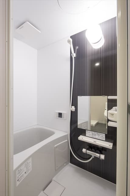 Room image 15