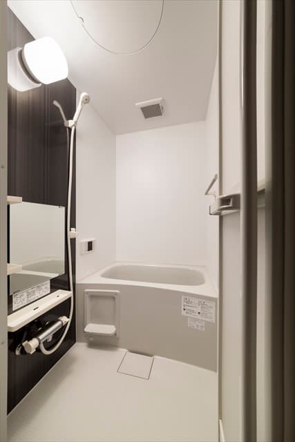 Room image 14