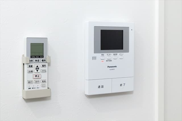Room image 12