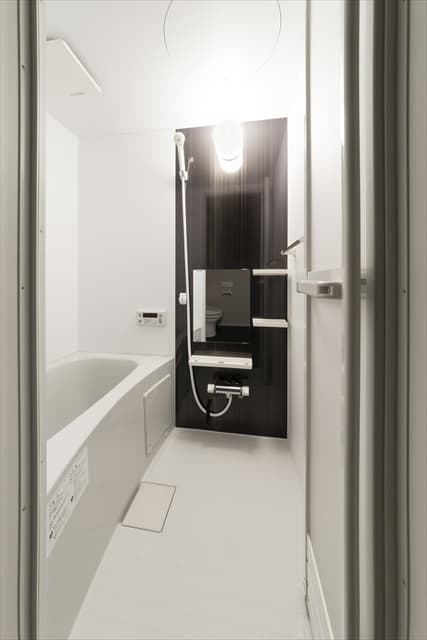 Room image 15