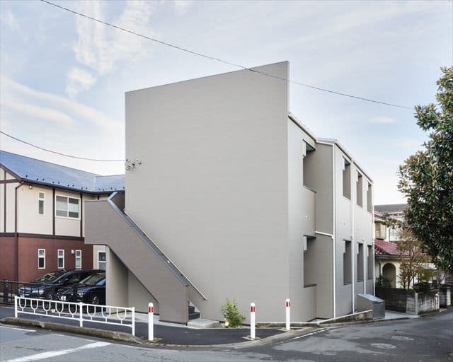 Main exterior of Savoy Higashirinkan (Savoy Higashirinkan)