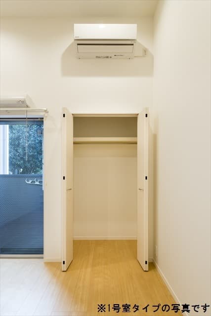 Room image 10