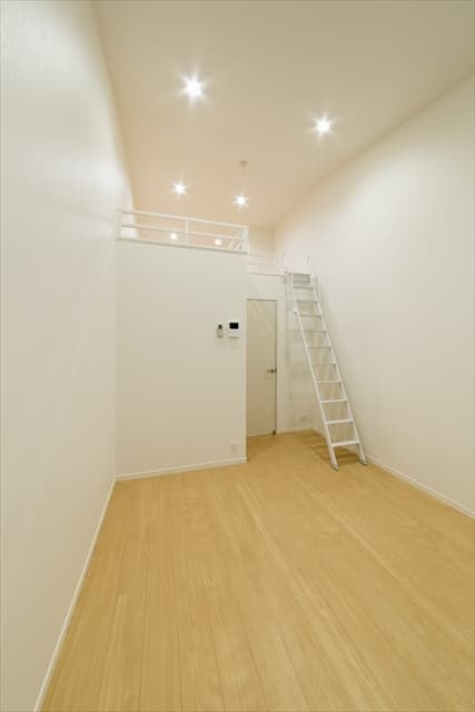 Preview interior of Savoy Higashirinkan (Savoy Higashirinkan)