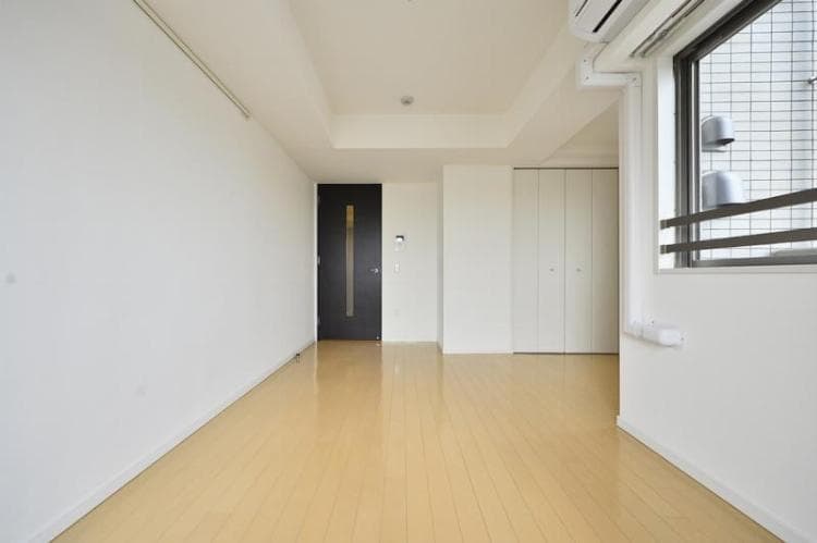 Room image 15