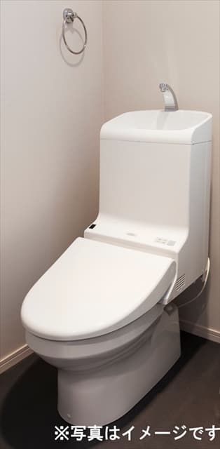 Room image 10