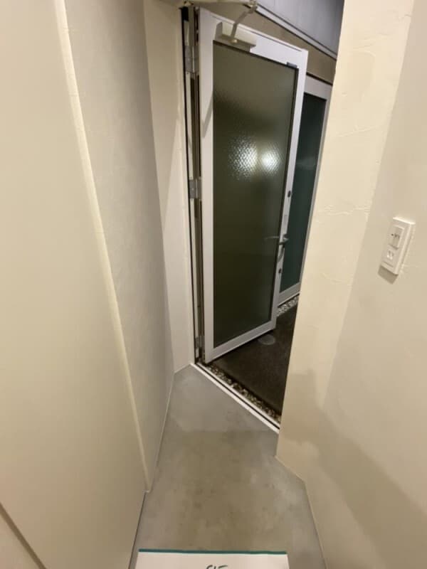Room image 8