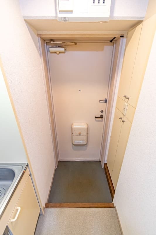 Room image 8