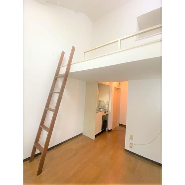Preview interior of Residence Nakaizumi Building B