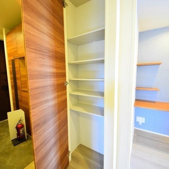 Room image 15