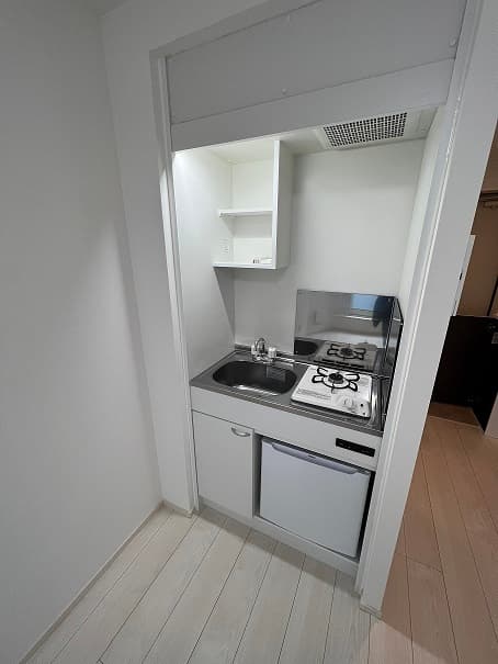 Room image 8