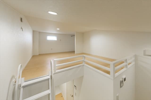 Room image 13