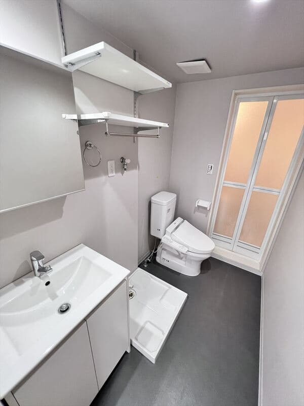 Room image 11