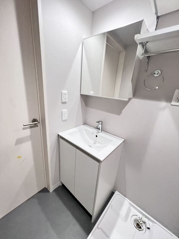 Room image 12