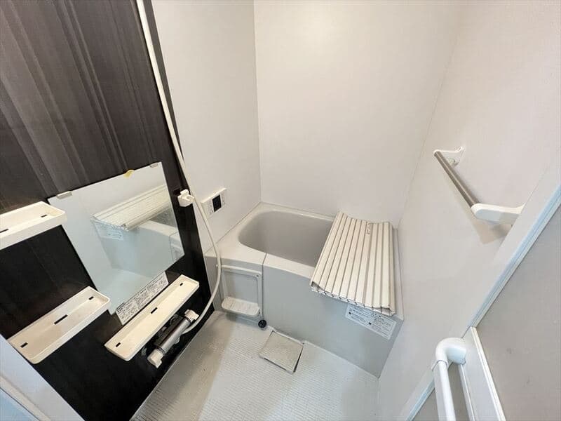 Room image 12