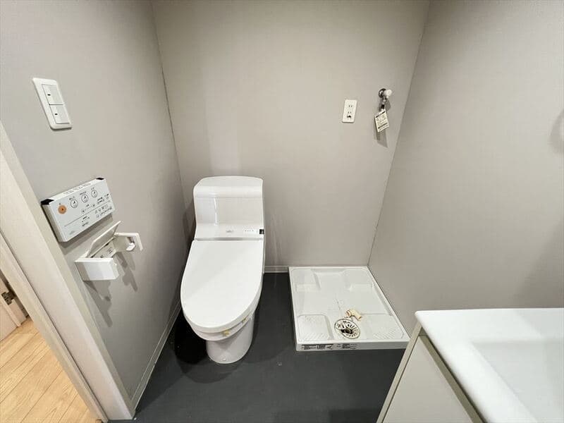 Room image 13
