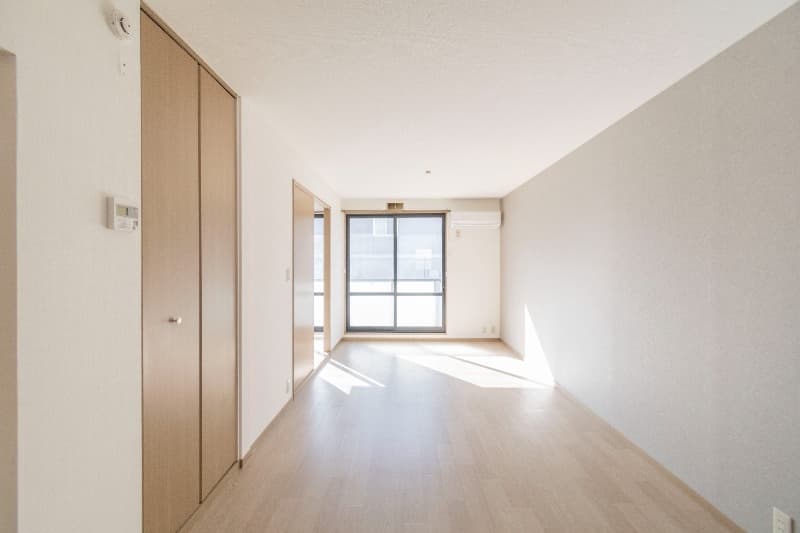 Preview interior of White Village Building B