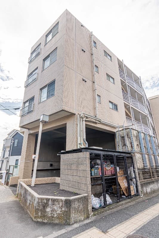 Main exterior of Bright Hills Chofu