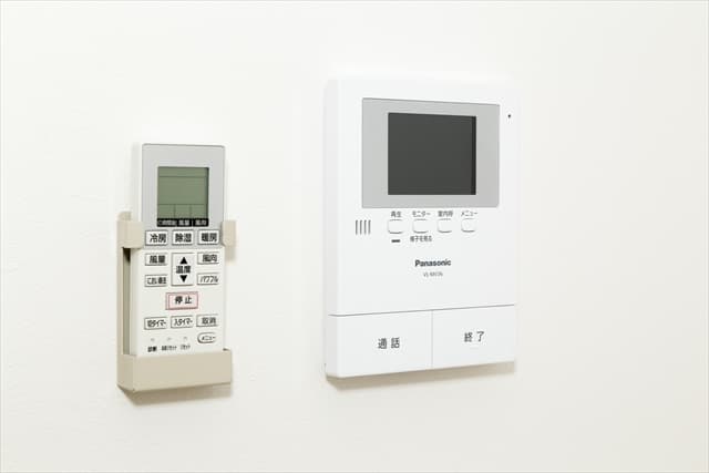Room image 12