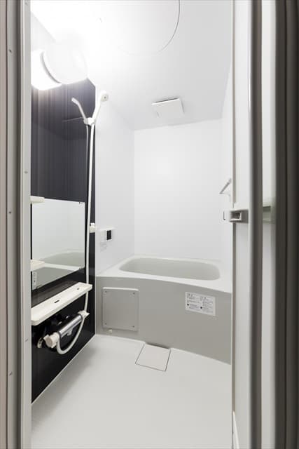 Room image 15