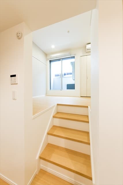 Room image 8