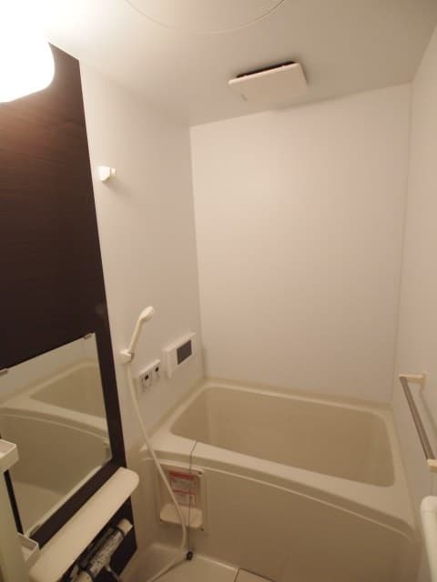 Room image 9