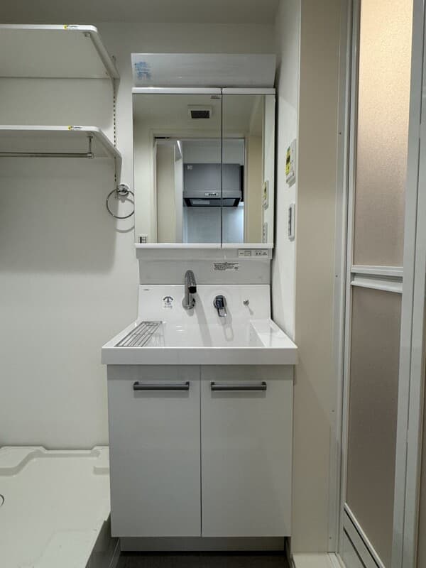 Room image 13