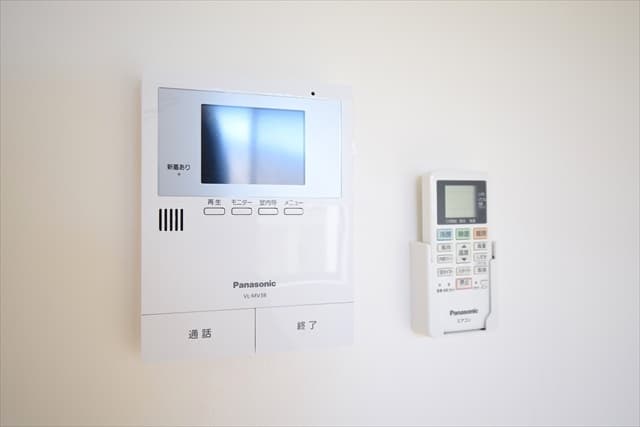 Room image 10
