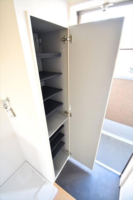 Room image 15