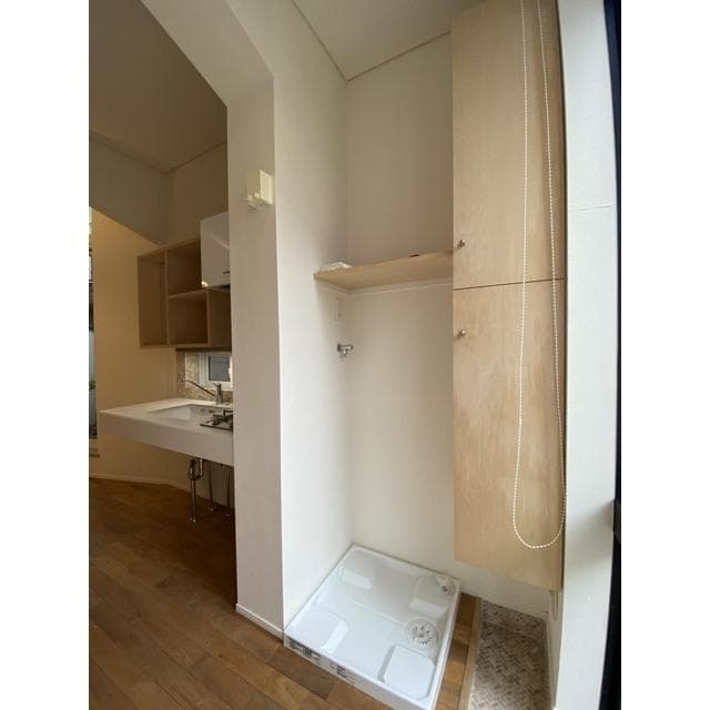 Room image 13