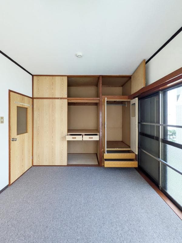 Room image 13