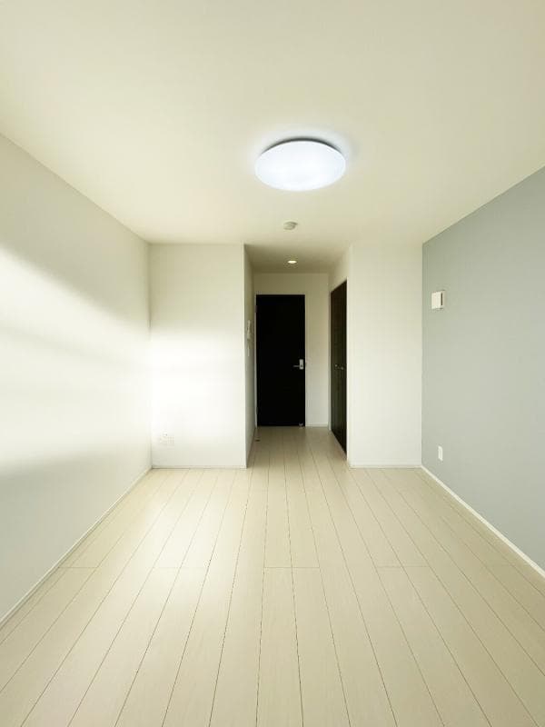 Room image 12