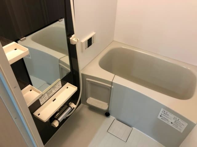 Room image 10