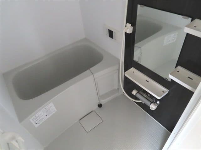 Room image 15