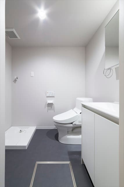 Room image 15