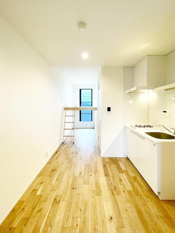 Preview interior of Kugayama Apartment W