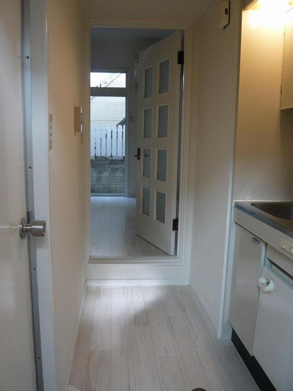 Room image 9