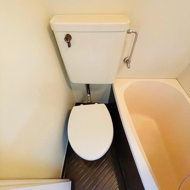 Room image 8