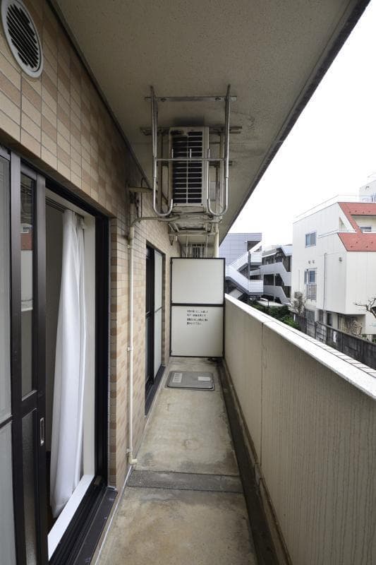 Room image 13