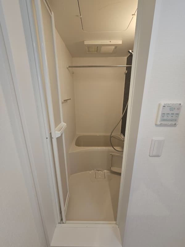 Room image 13