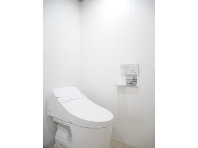 Room image 10