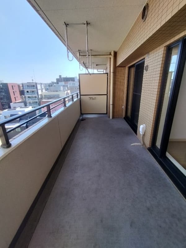 Room image 10