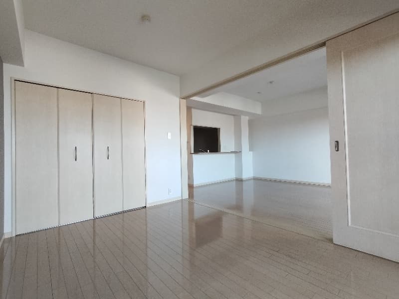 Preview interior of Dia Palace Grandage Yokohama
