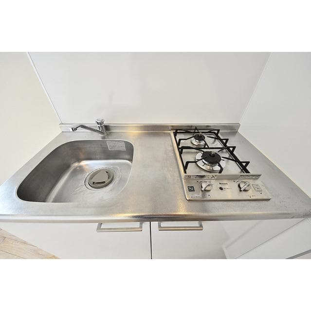 Room image 12